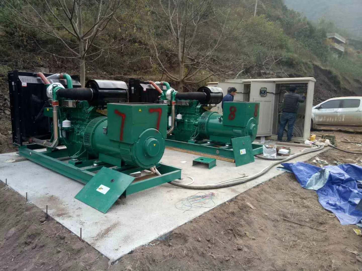 发电机组安装现场